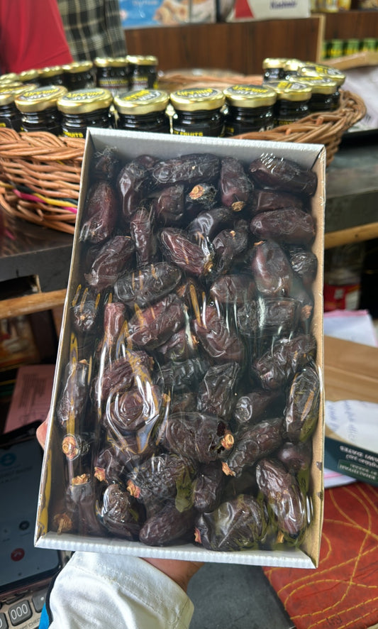 Daily Veda Safawi Dates